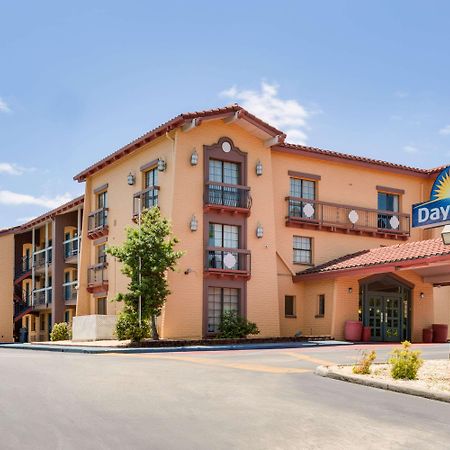 Days Inn By Wyndham Birmingham/West Luaran gambar