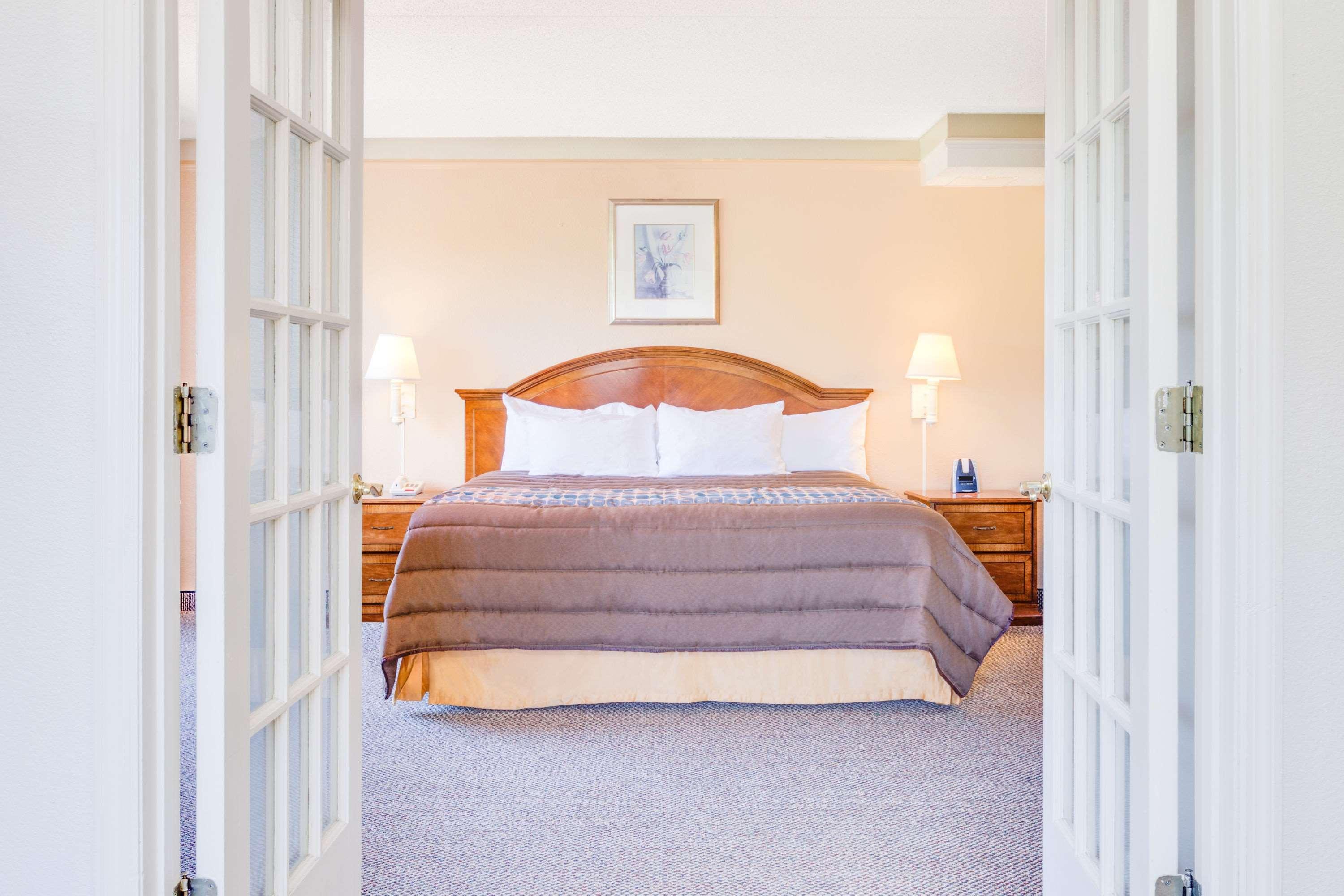 Days Inn By Wyndham Birmingham/West Luaran gambar