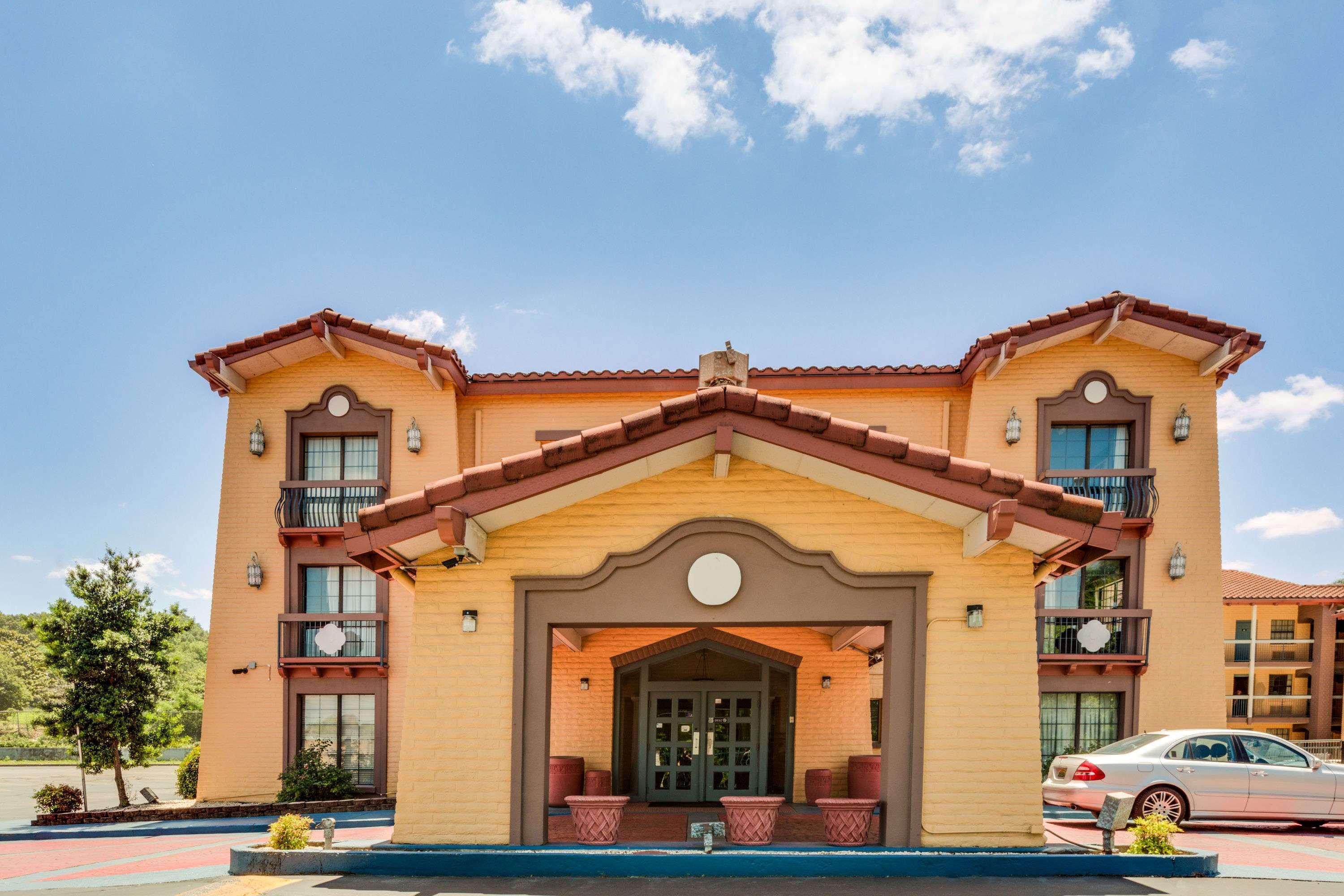 Days Inn By Wyndham Birmingham/West Luaran gambar